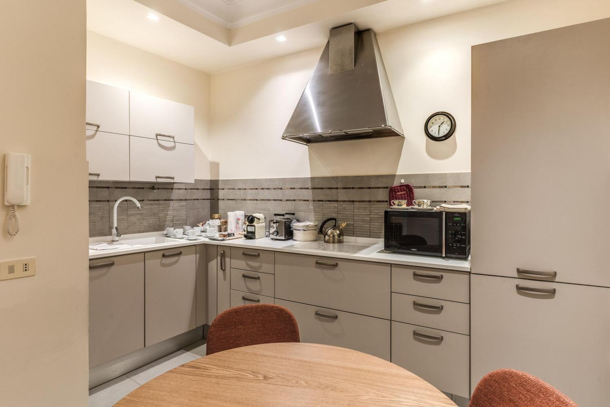 Via Napoli Apartments Rome Bagian luar foto